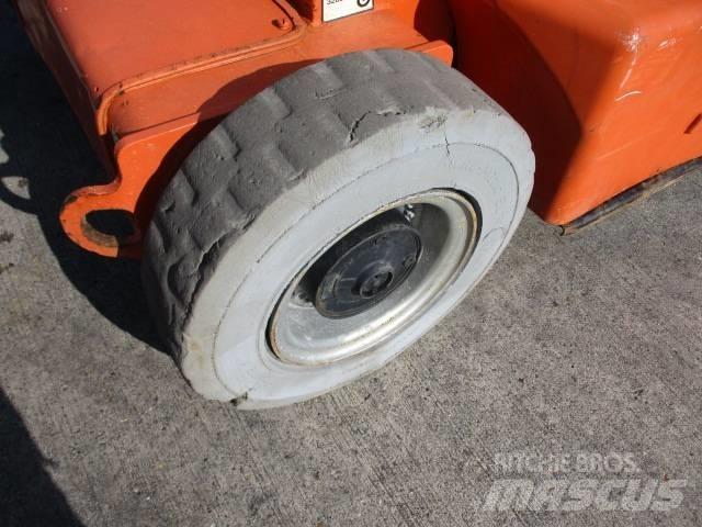 JLG E400 AJP (817) رافعات ذراع ذاتية الحركة مدمجة