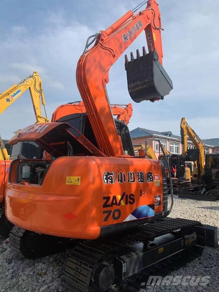 Hitachi ZX 70 حفارات زحافة