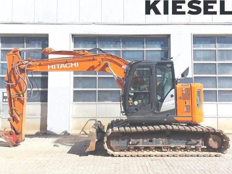 Hitachi ZX 135 US-6 حفارات زحافة
