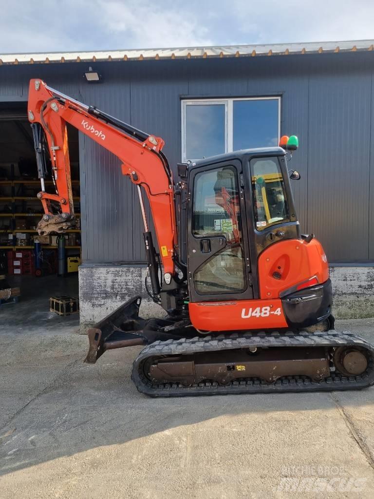 Kubota U48 حفارات صغيرة أقل من 7 طن (حفارات صغيرة)