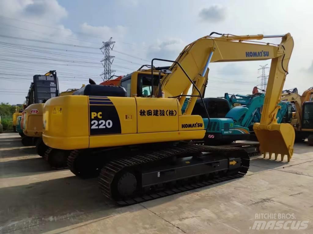 Komatsu PC 220 حفارات زحافة