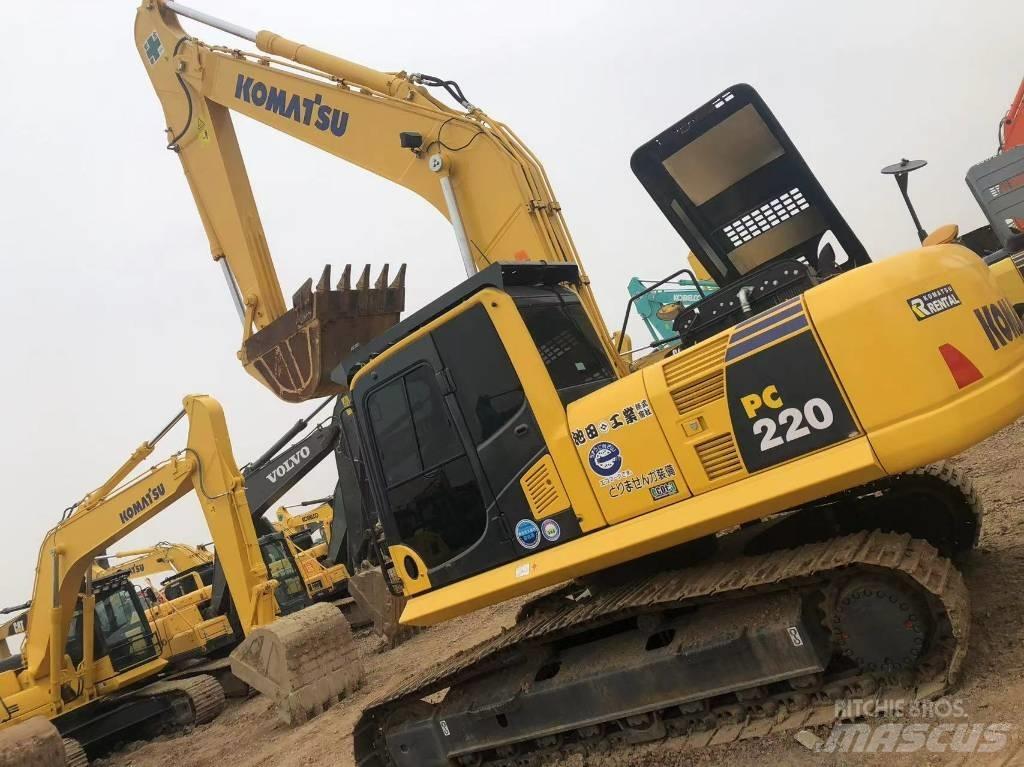 Komatsu 220-8 حفارات زحافة