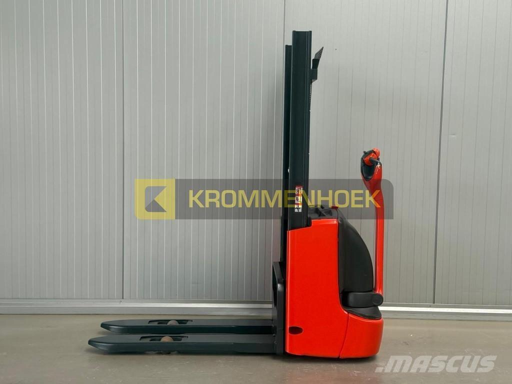 Linde L 10 معدات التكديس الجوالة