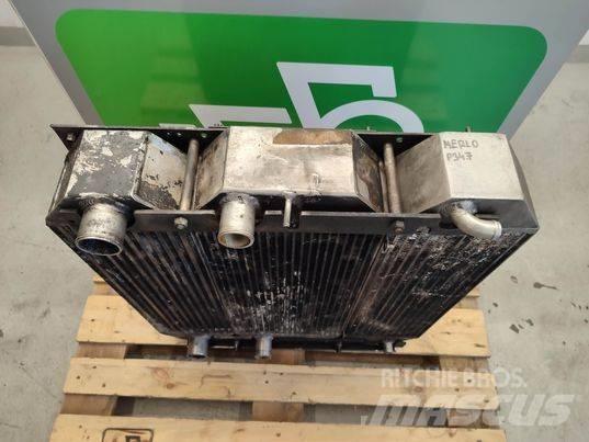 Merlo P34.7 cooler مشعات