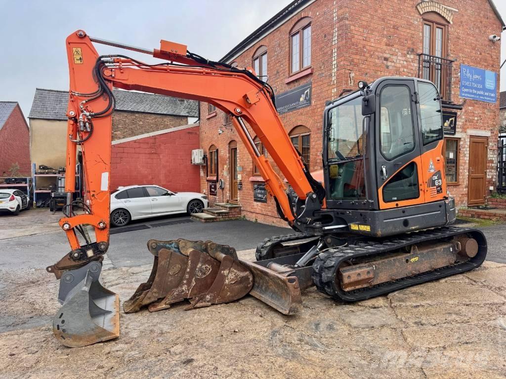 Doosan DX 63 R حفارات صغيرة أقل من 7 طن (حفارات صغيرة)