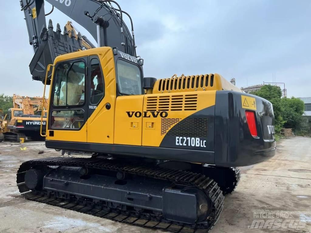 Volvo EC 210 B LC حفارات زحافة