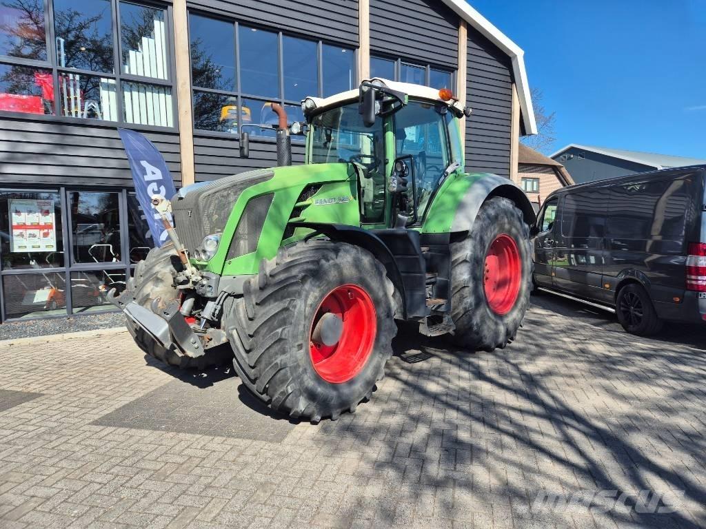 Fendt 828 Vario الجرارات