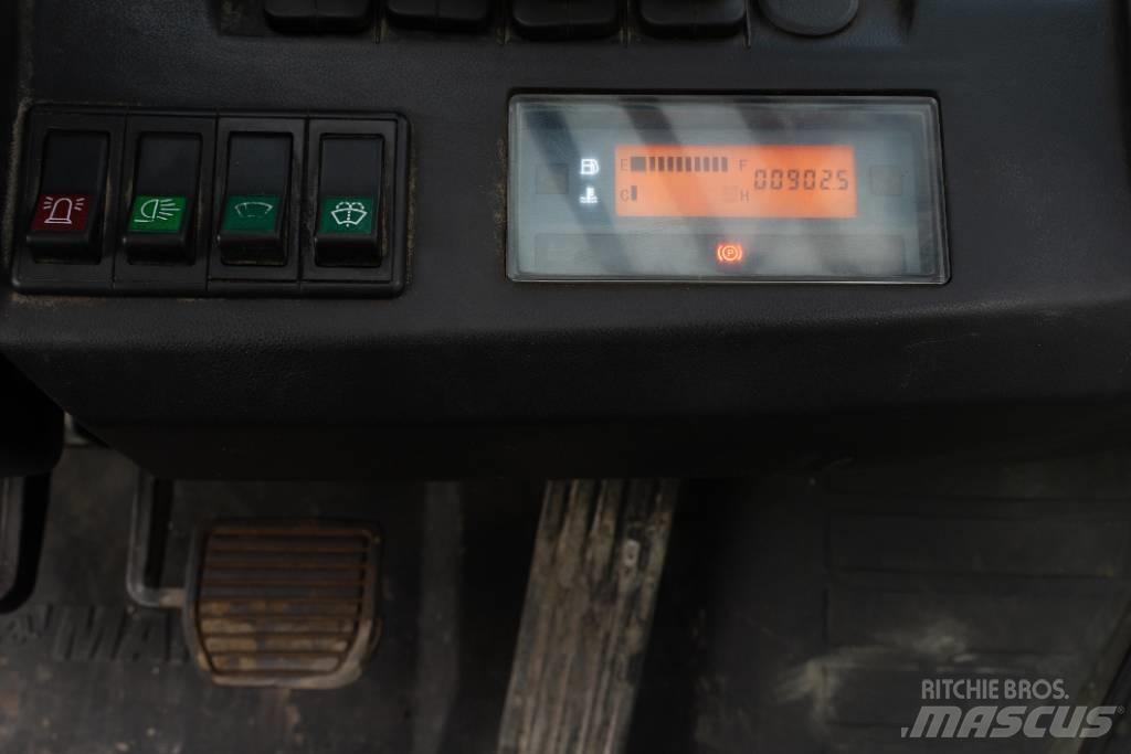 Manitou MI 25 D شاحنات الديزل