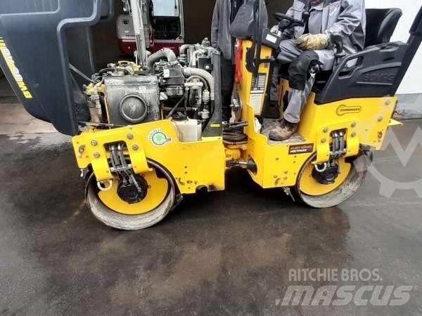 Bomag BW 80 AD-5 مداحل ثنائية الاسطوانة