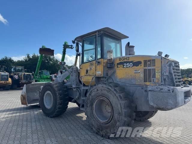 Komatsu WA 250-5 لوادر بعجل