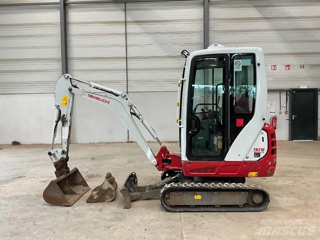 Takeuchi TB 216 حفارات صغيرة أقل من 7 طن (حفارات صغيرة)