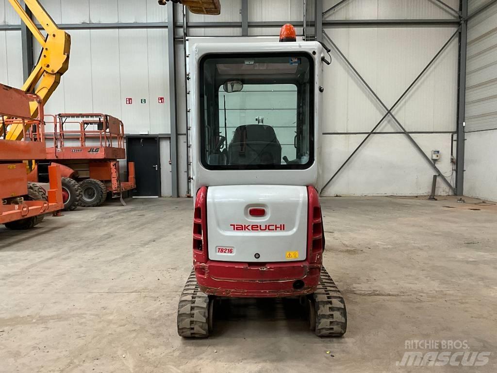 Takeuchi TB 216 حفارات صغيرة أقل من 7 طن (حفارات صغيرة)