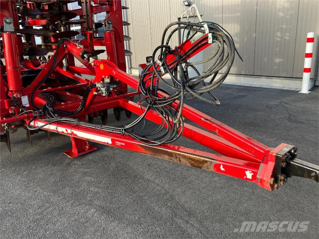 Horsch Joker 12 RT زحافات ساحقة