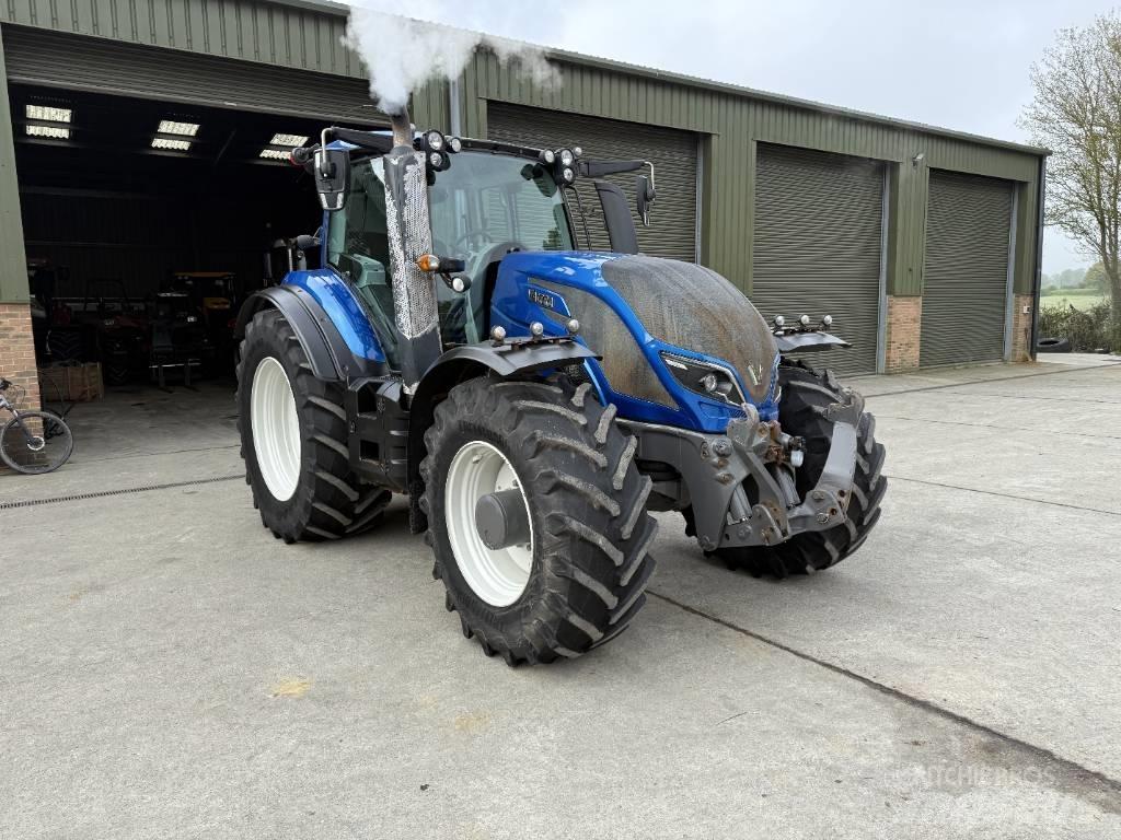 Valtra T 234 Versu الجرارات