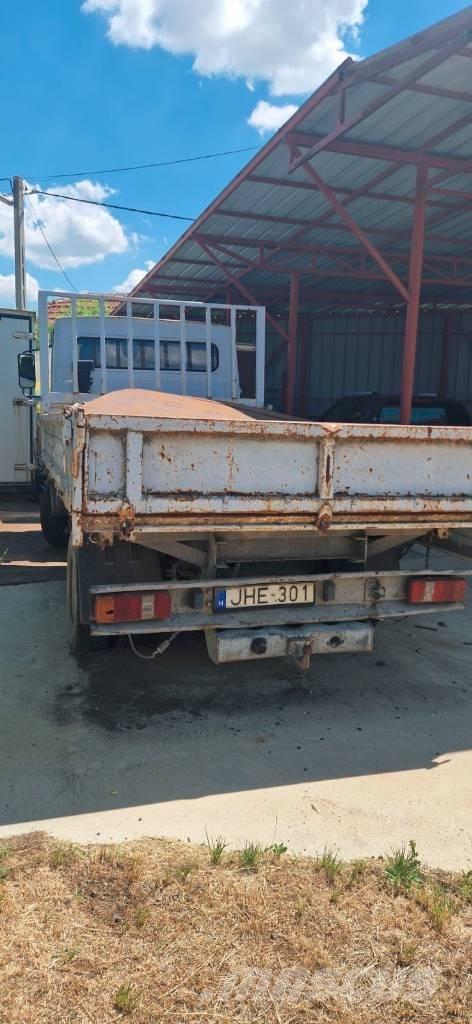 Nissan ECO T 135 شاحنات قلابة