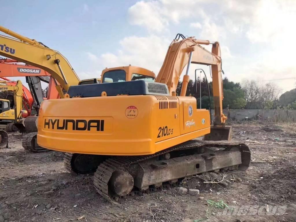 Hyundai 210-5 حفارات زحافة