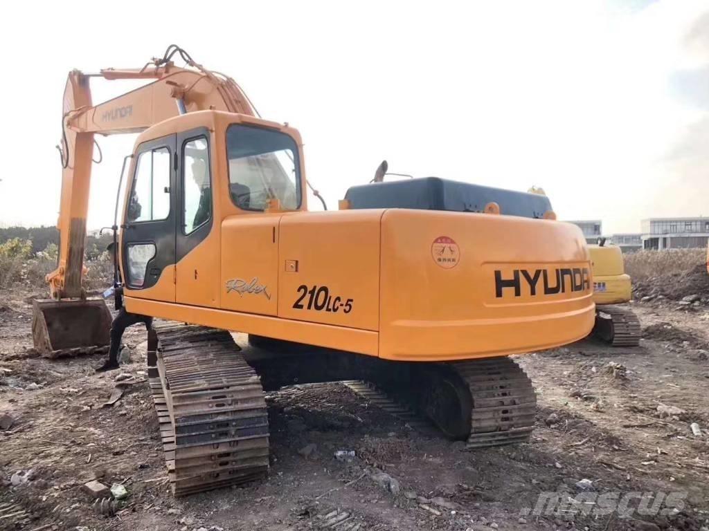 Hyundai 210-5 حفارات زحافة