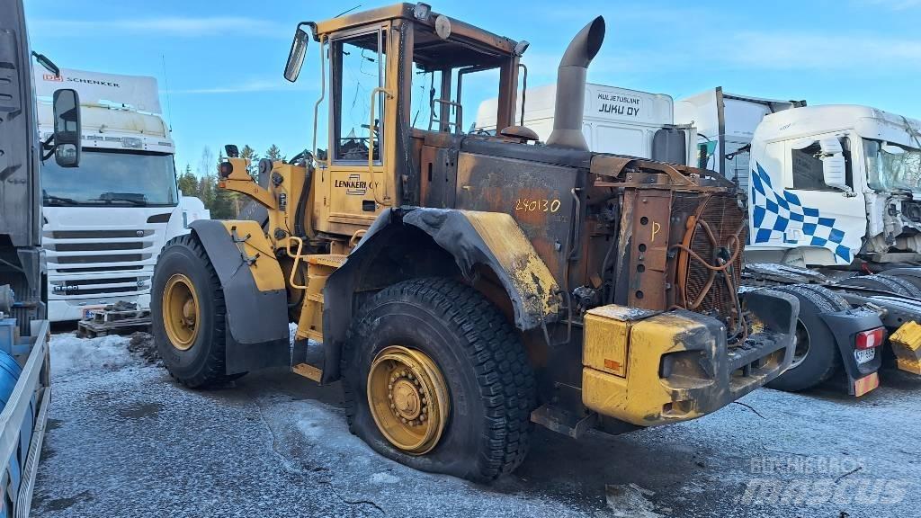 Volvo L90E لوادر بعجل