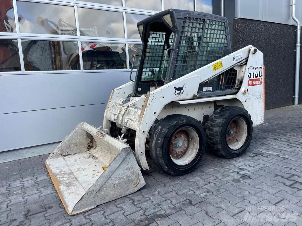 Bobcat S130 لوادر انزلاقية التوجيه