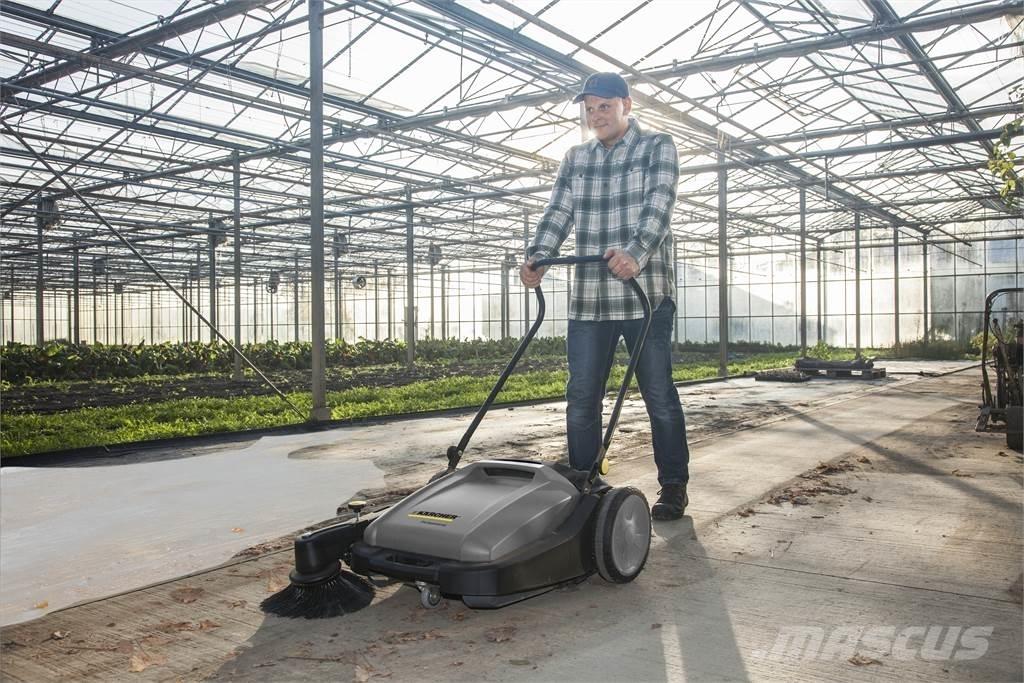 Kärcher KM 70/20 C كناسات