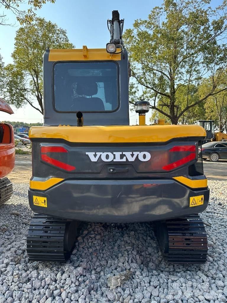 Volvo EC 60 D حفارات زحافة