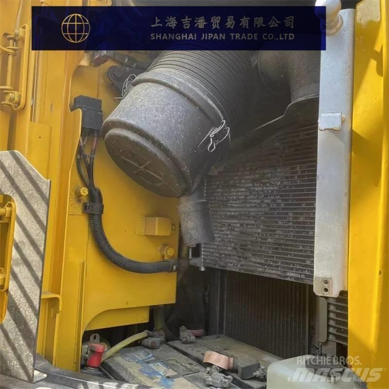 Komatsu PC 138 US حفارات وسط 7 طن - 12 طن