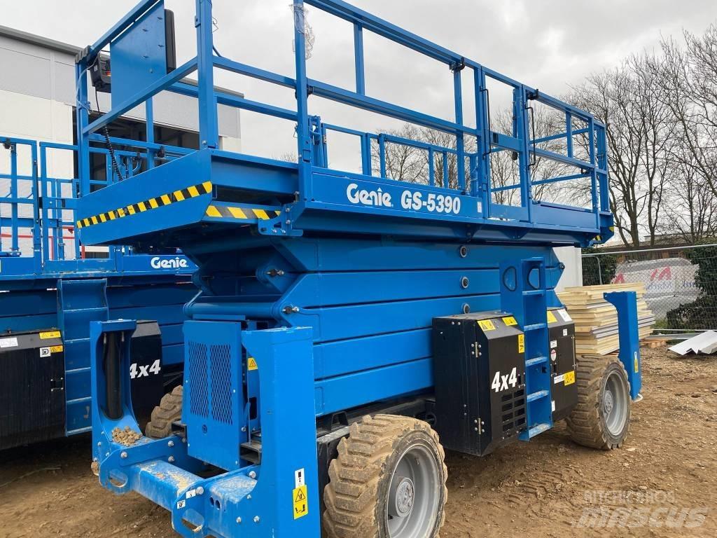 Genie GS 4390 RT رافعات مقصية الشكل