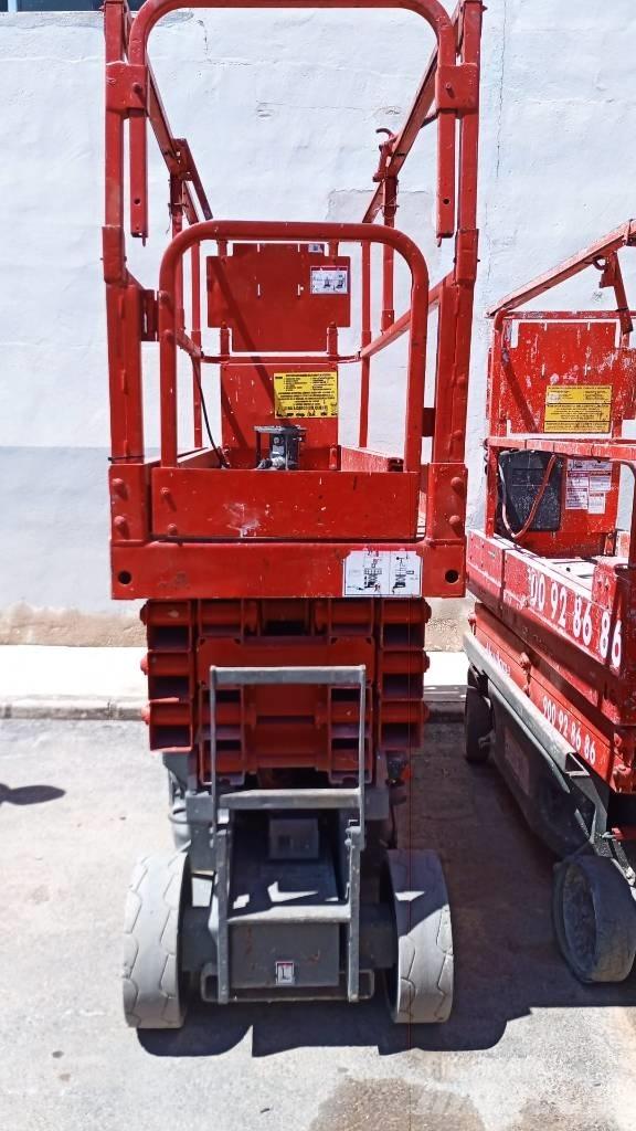 JLG 2630 ES رافعات مقصية الشكل