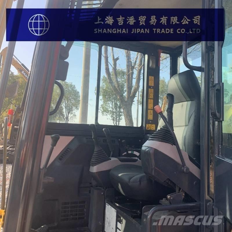 Komatsu PC 56 حفارات صغيرة أقل من 7 طن (حفارات صغيرة)