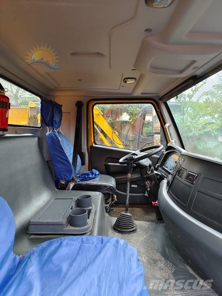 Shantui SD 22 بلدوزرات مجنزرة