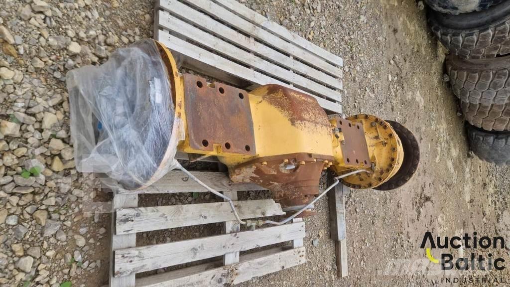Volvo L 180 E محور العجلة