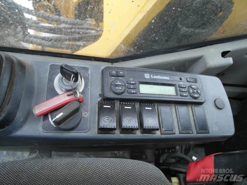 LiuGong CLG 922 E حفارات زحافة