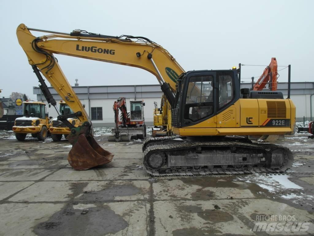 LiuGong CLG 922 E حفارات زحافة