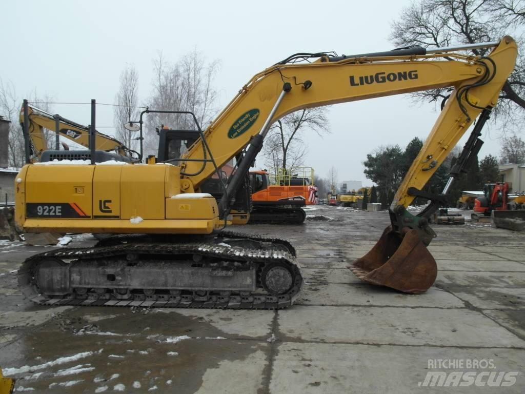 LiuGong CLG 922 E حفارات زحافة