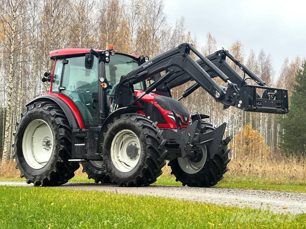 Valtra G 125 الجرارات