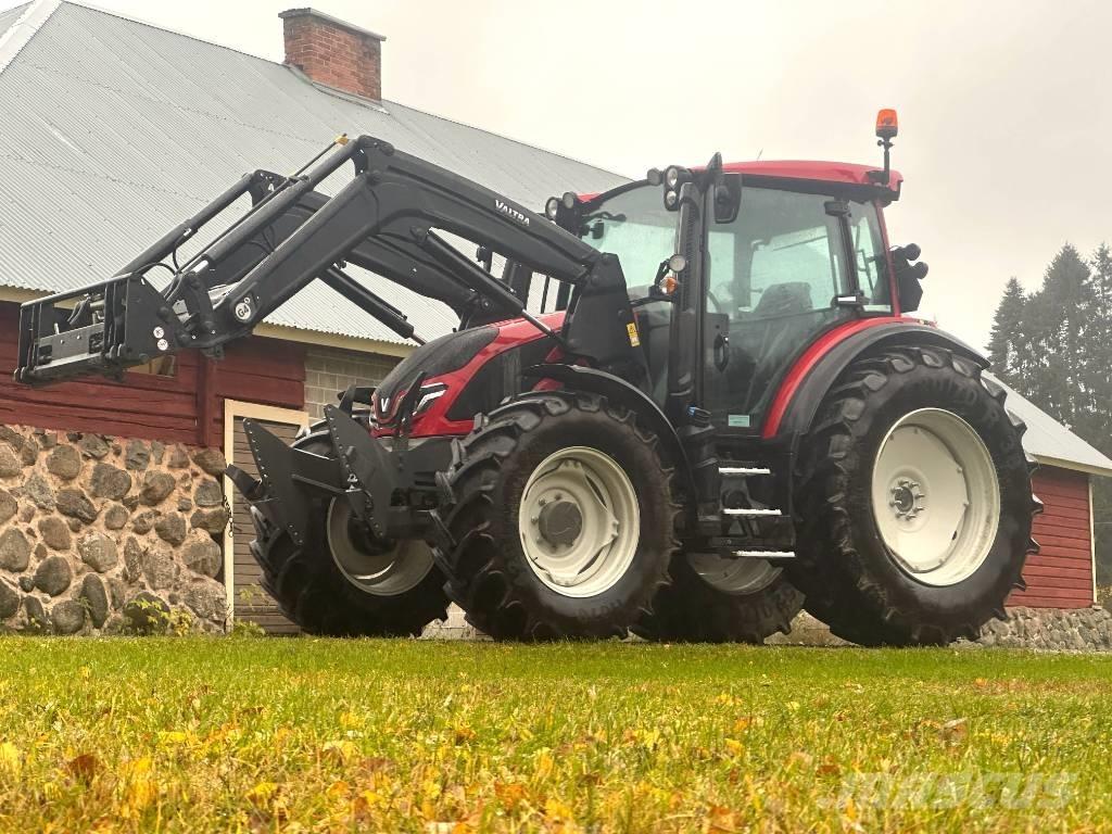 Valtra G 125 الجرارات