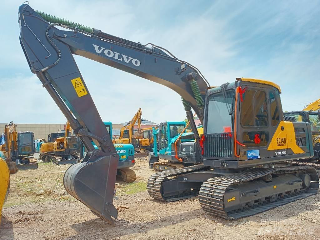 Volvo EC 140 حفارات وسط 7 طن - 12 طن