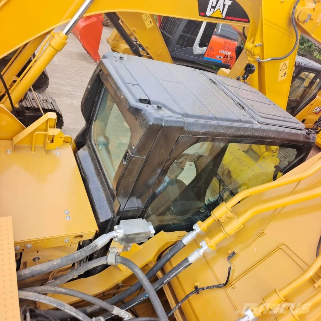 CAT 349 E حفارات زحافة