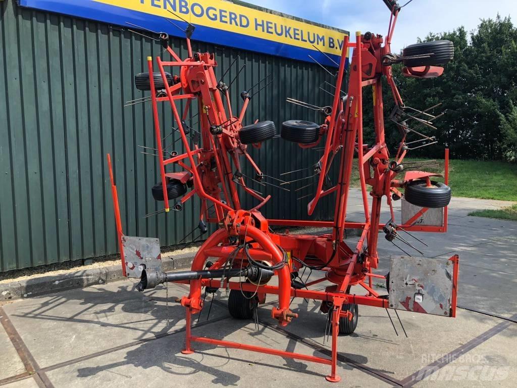 Kuhn GF 8501 M H مكابس وميبسات التبن