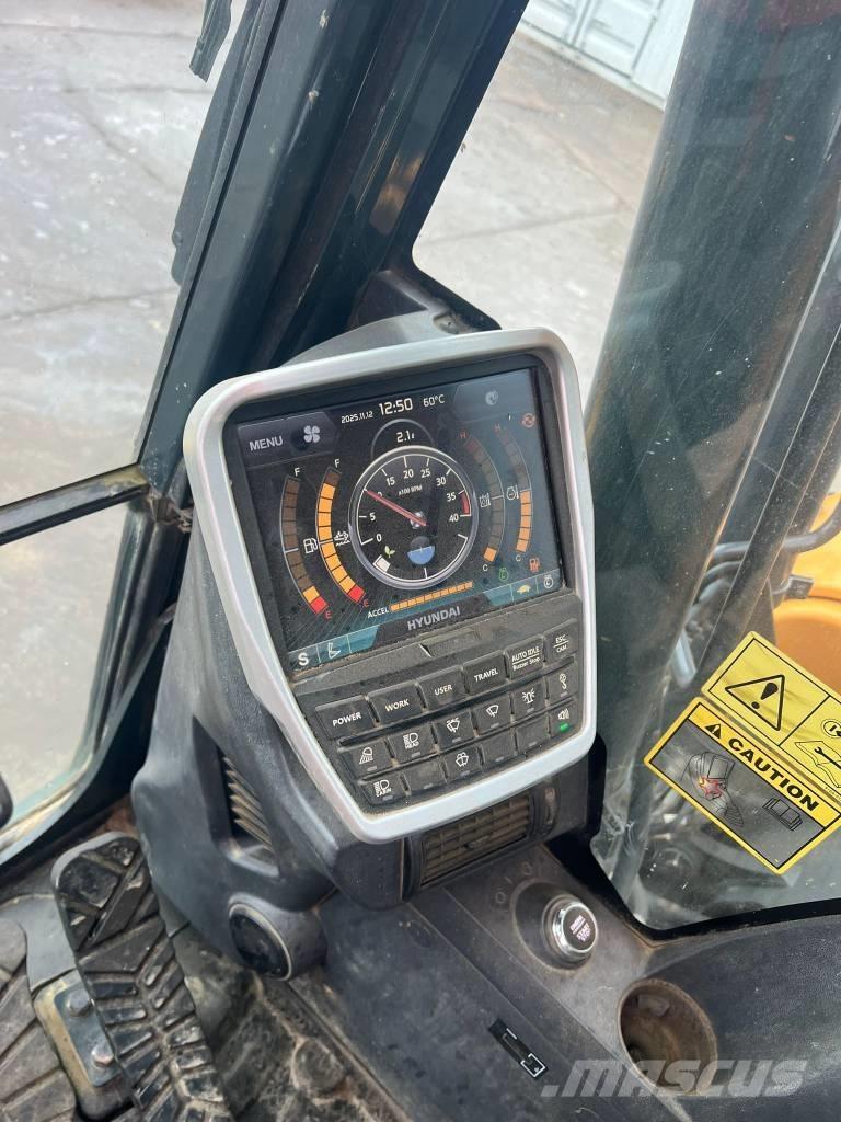 Hyundai HX 140 L حفارات زحافة