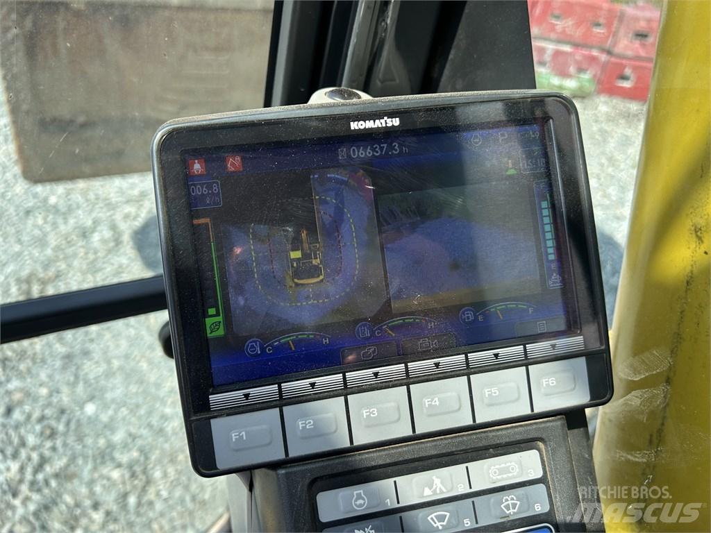 Komatsu PC290LC-11 حفارات زحافة