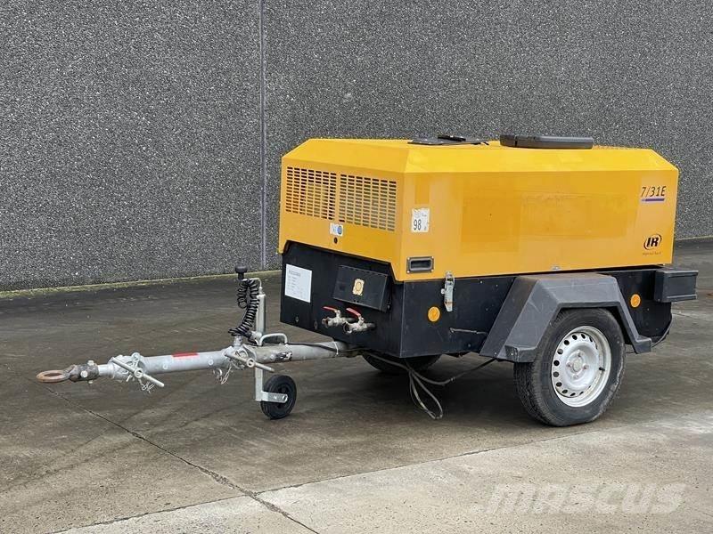 Doosan 7 / 31 E مكابس