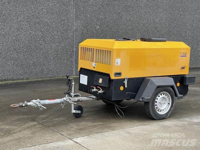 Doosan 7 / 31 E مكابس