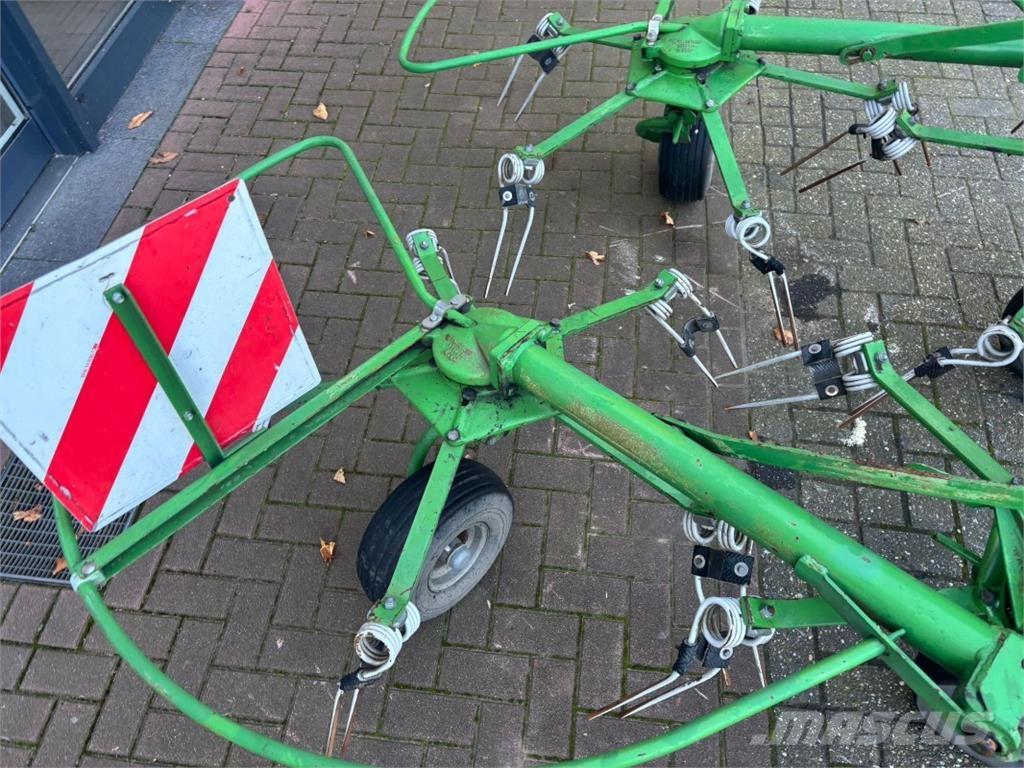 Stoll Z450 مكابس وميبسات التبن