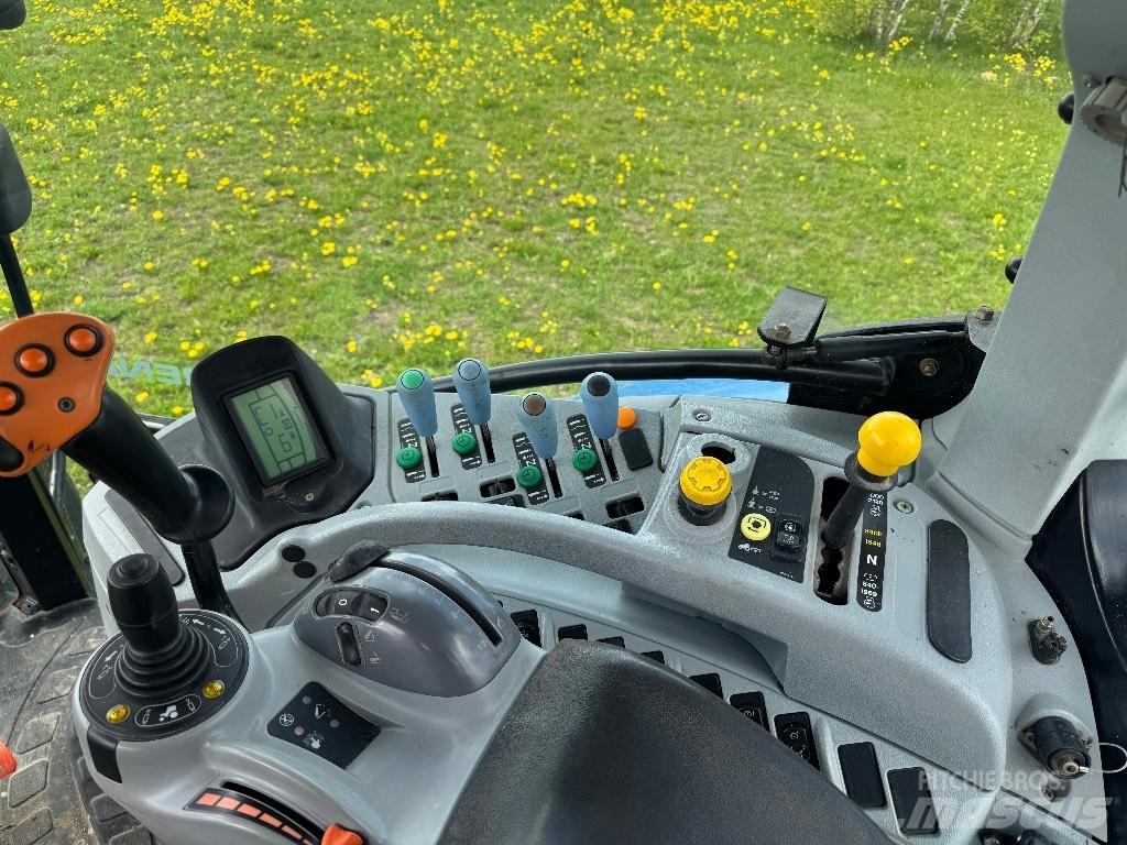 New Holland T 6070 الجرارات