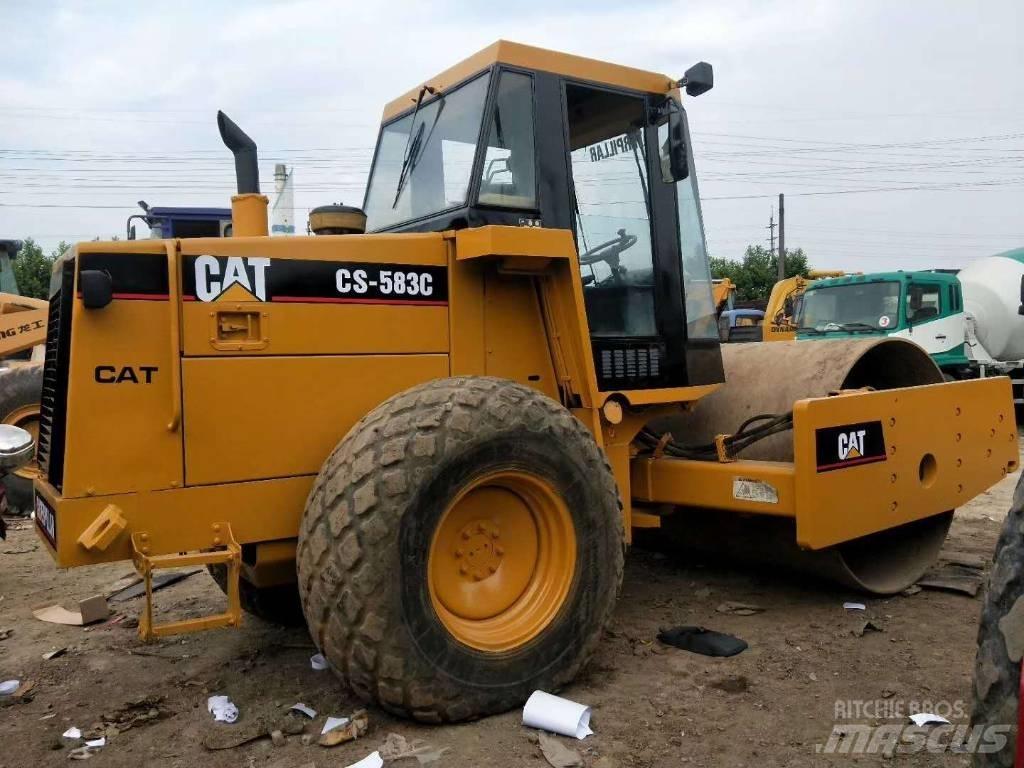 CAT CS-583C مداحل أحادية الأسطوانة