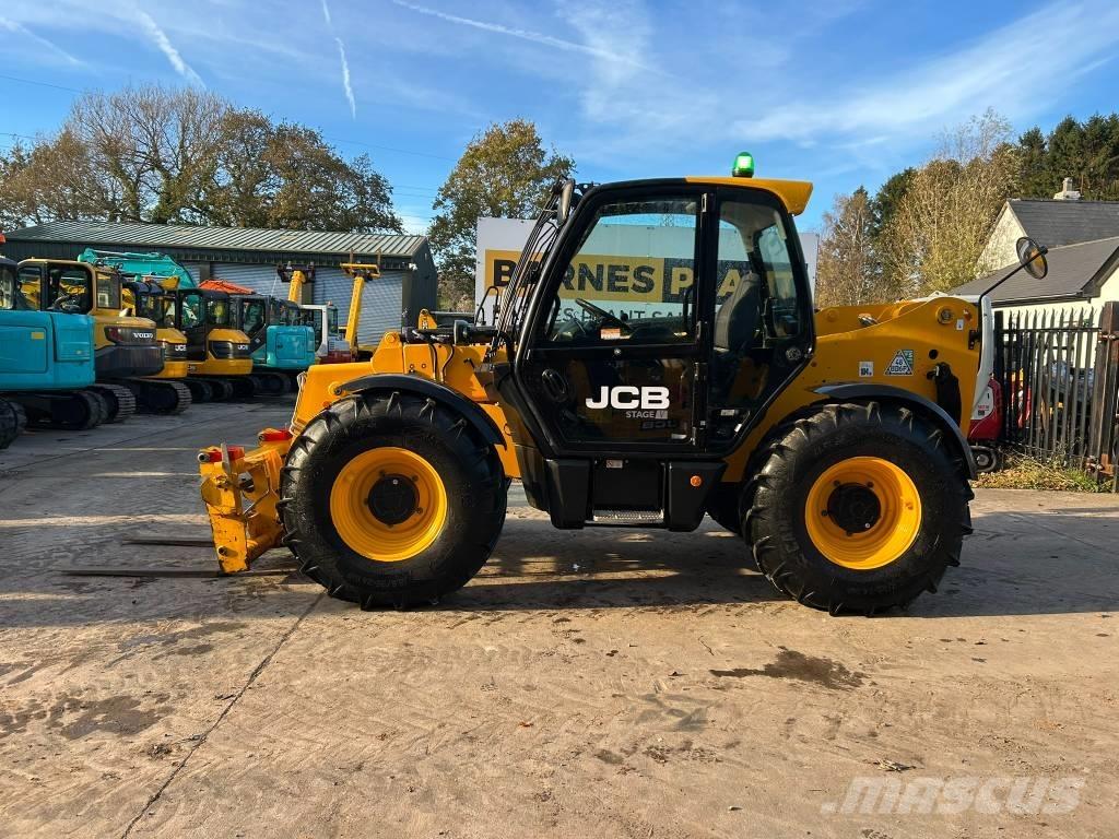 JCB 535-95 مناولات متداخلة