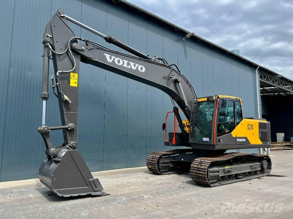Volvo EC210 حفارات زحافة