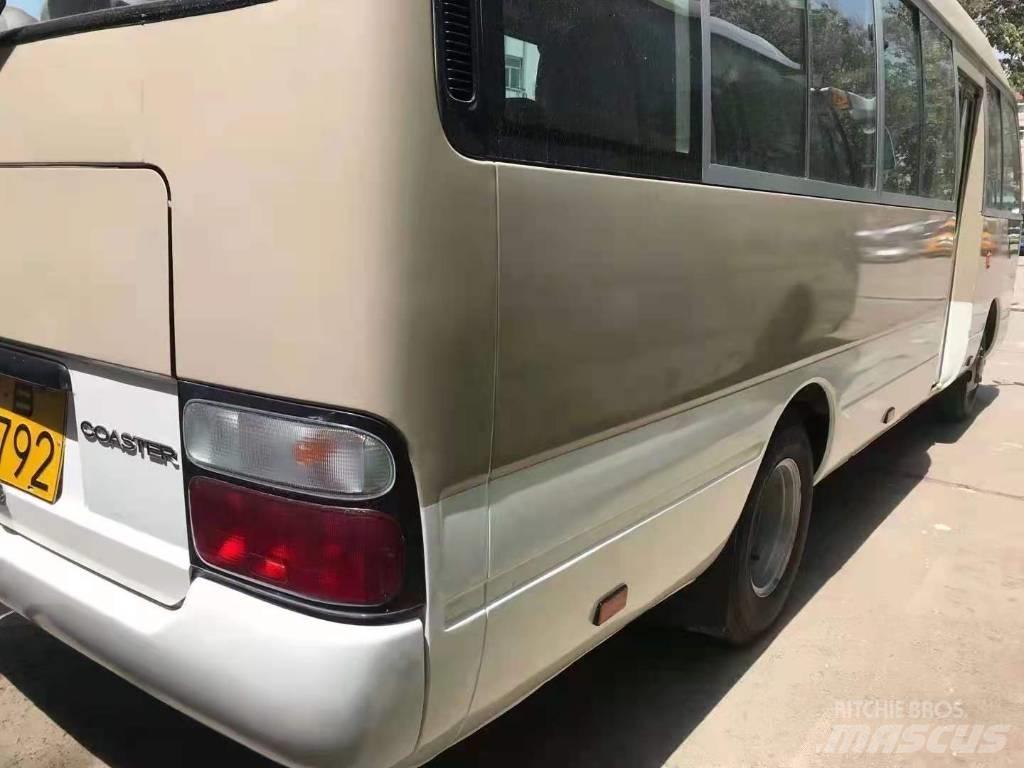 Toyota Coaster Bus حافلة صغيرة