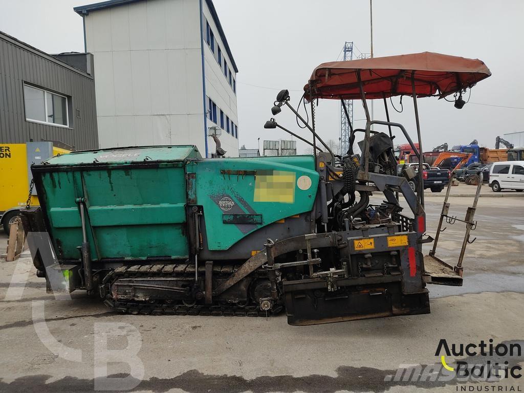 Vögele Super 800 معدات السفلتة